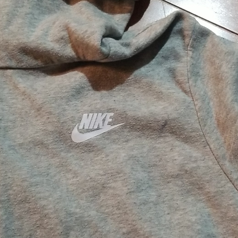 Nike sweatshirt - Picture 2 of 5